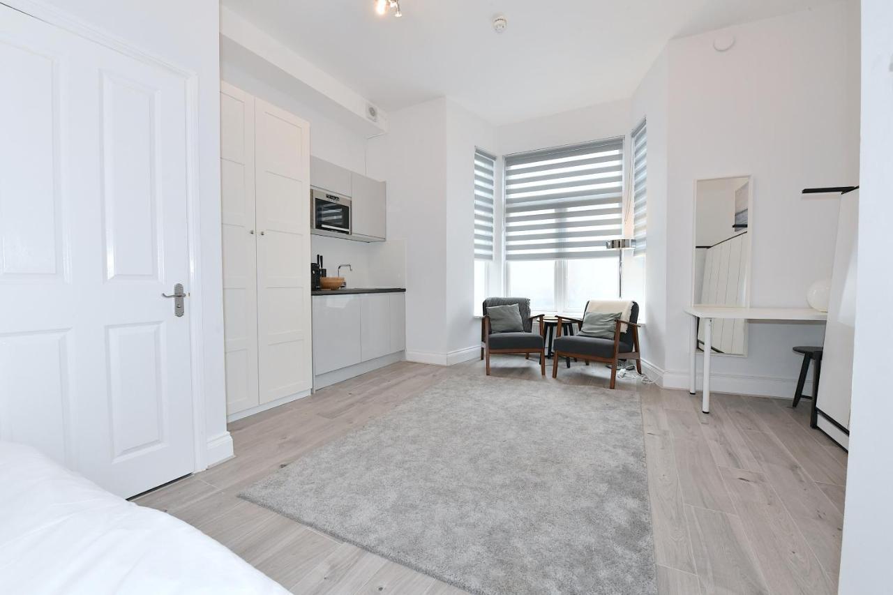 Stylish Studios By Luxestays Shepherds Bush Londra Exterior foto
