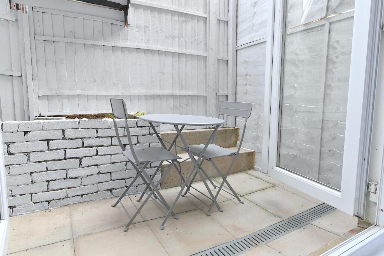 Stylish Studios By Luxestays Shepherds Bush Londra Exterior foto