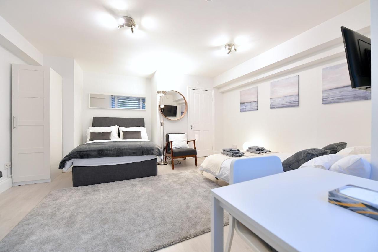 Stylish Studios By Luxestays Shepherds Bush Londra Exterior foto
