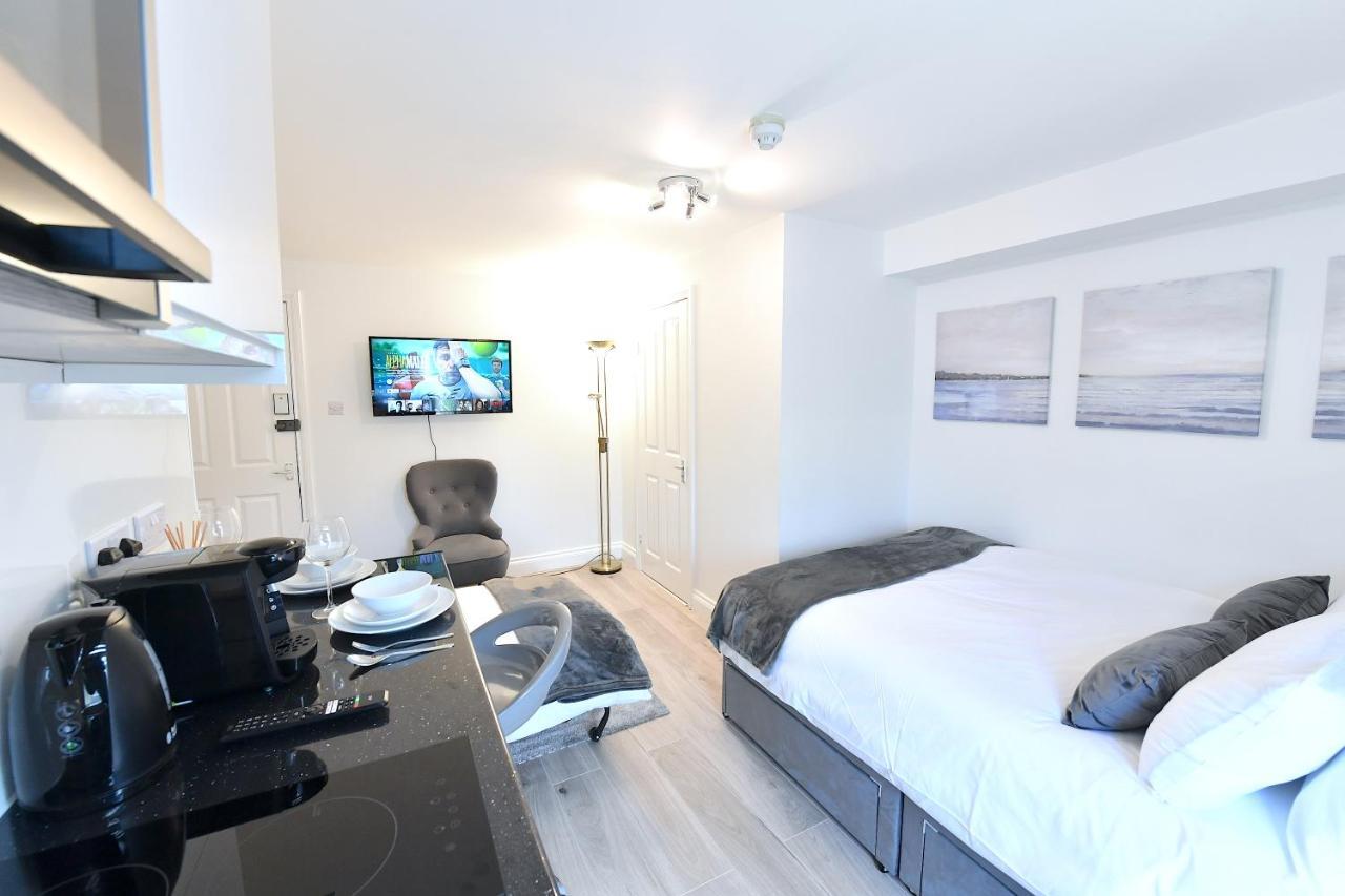 Stylish Studios By Luxestays Shepherds Bush Londra Exterior foto