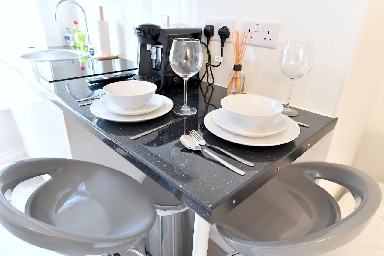 Stylish Studios By Luxestays Shepherds Bush Londra Exterior foto